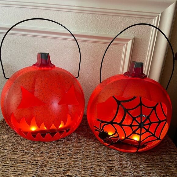 Holiday Home LED Fire Pumpkins Spider Web Design set of 2! - Picture 1 of 11